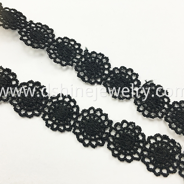 Lace Choker